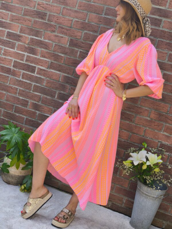 Robe à rayures fuchsia et orange fluo