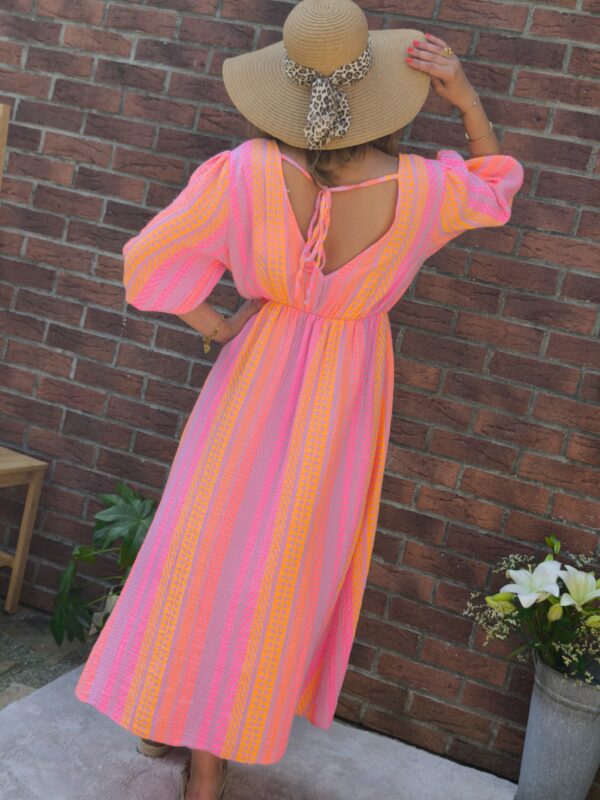 Robe à rayures fuchsia et orange fluo – Image 3